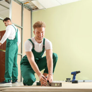 Malarz praca za granicą wykończenia