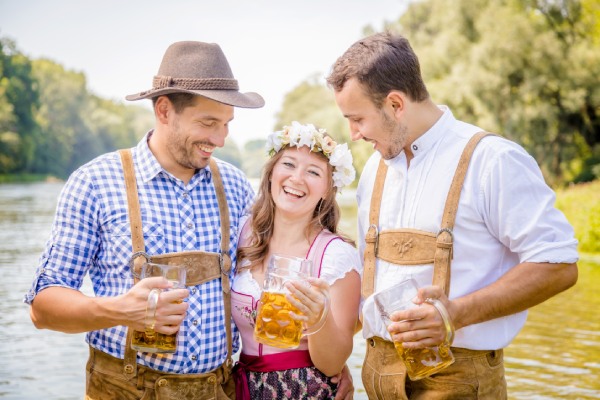 Jak się ubrać na Oktoberfest 2025?