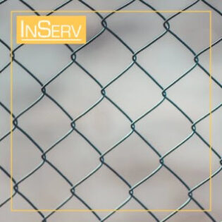 Praca monter ogrodzeń