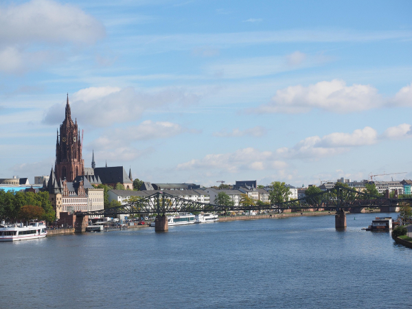 praca Niemcy Frankfurt nad Menem